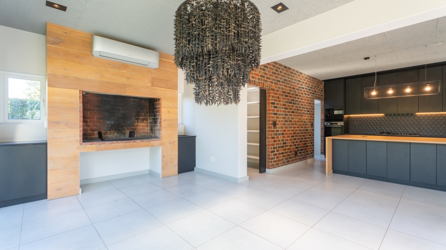 To Let 4 Bedroom Property for Rent in Val De Vie Estate Western Cape